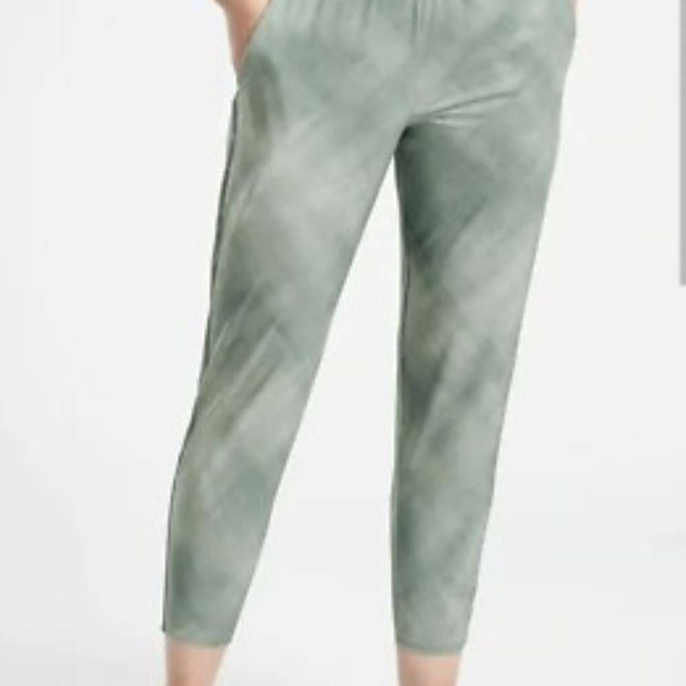 Athleta Green Ankle Cropped Pants Relaxed Fit